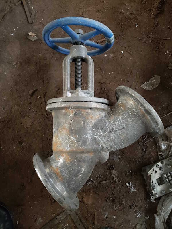 Клапан запорный титановый полнопроходной 13тн2п Dn100 Pn16 Клапан запорный титановый полнопроходной 13тн2п Dn100 Pn16