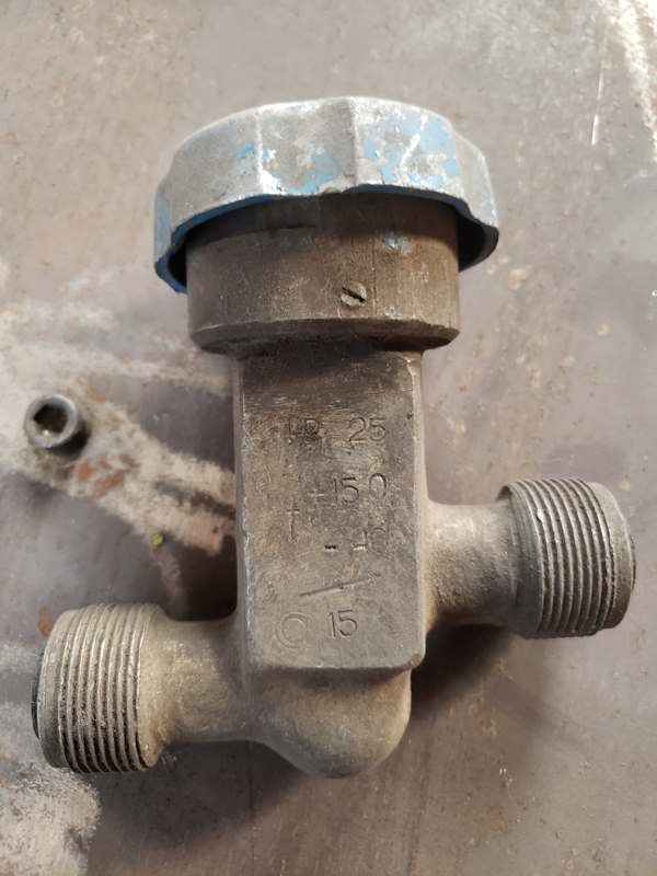 Вентиль Dn15 Pn25 стальной Вентиль Dn15 Pn25 стальной