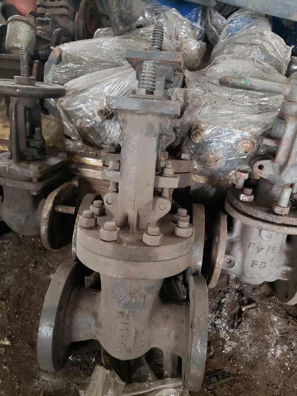 Вентиль Ру 64/50 Зил стальной Вентиль Ру 64/50 Зил стальной