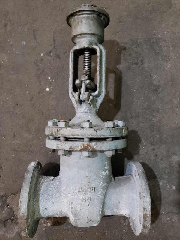 Задвижка Ру 40/80 стальная Задвижка Ру 40/80 стальная